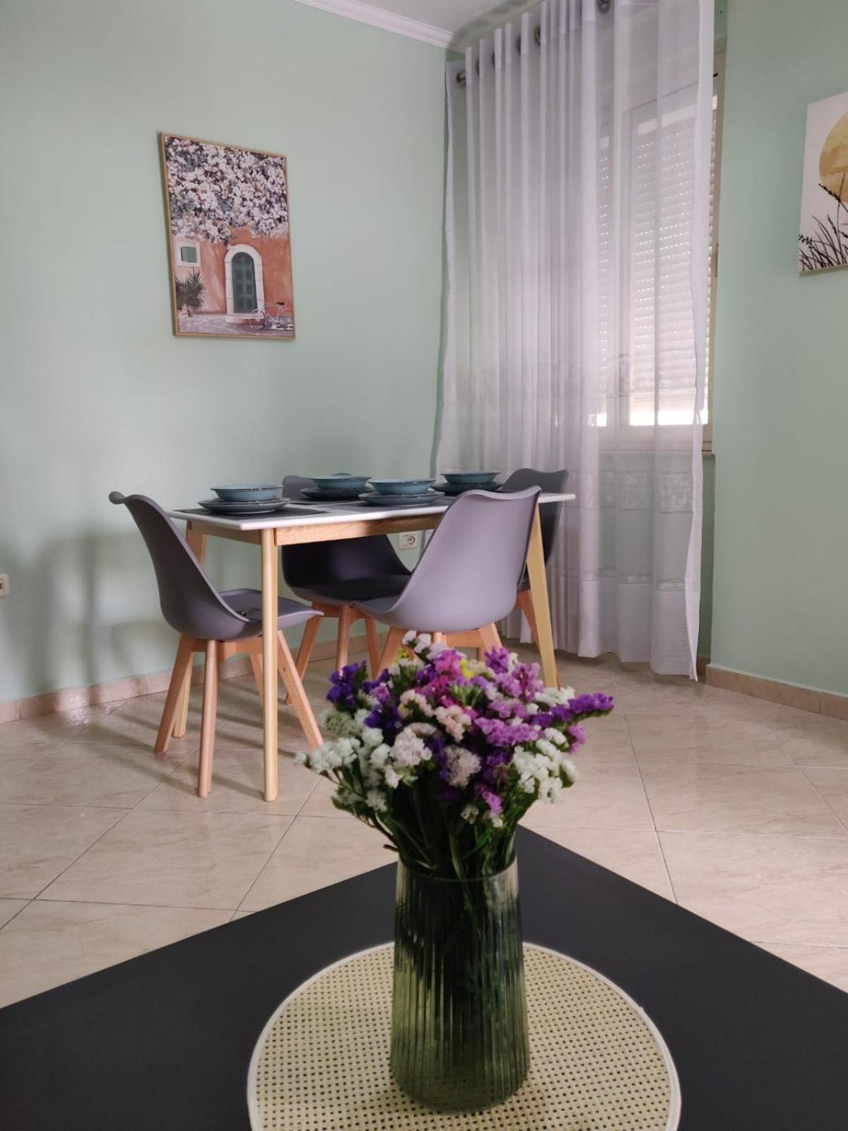 Bevis Apartment Tirana Esterno foto