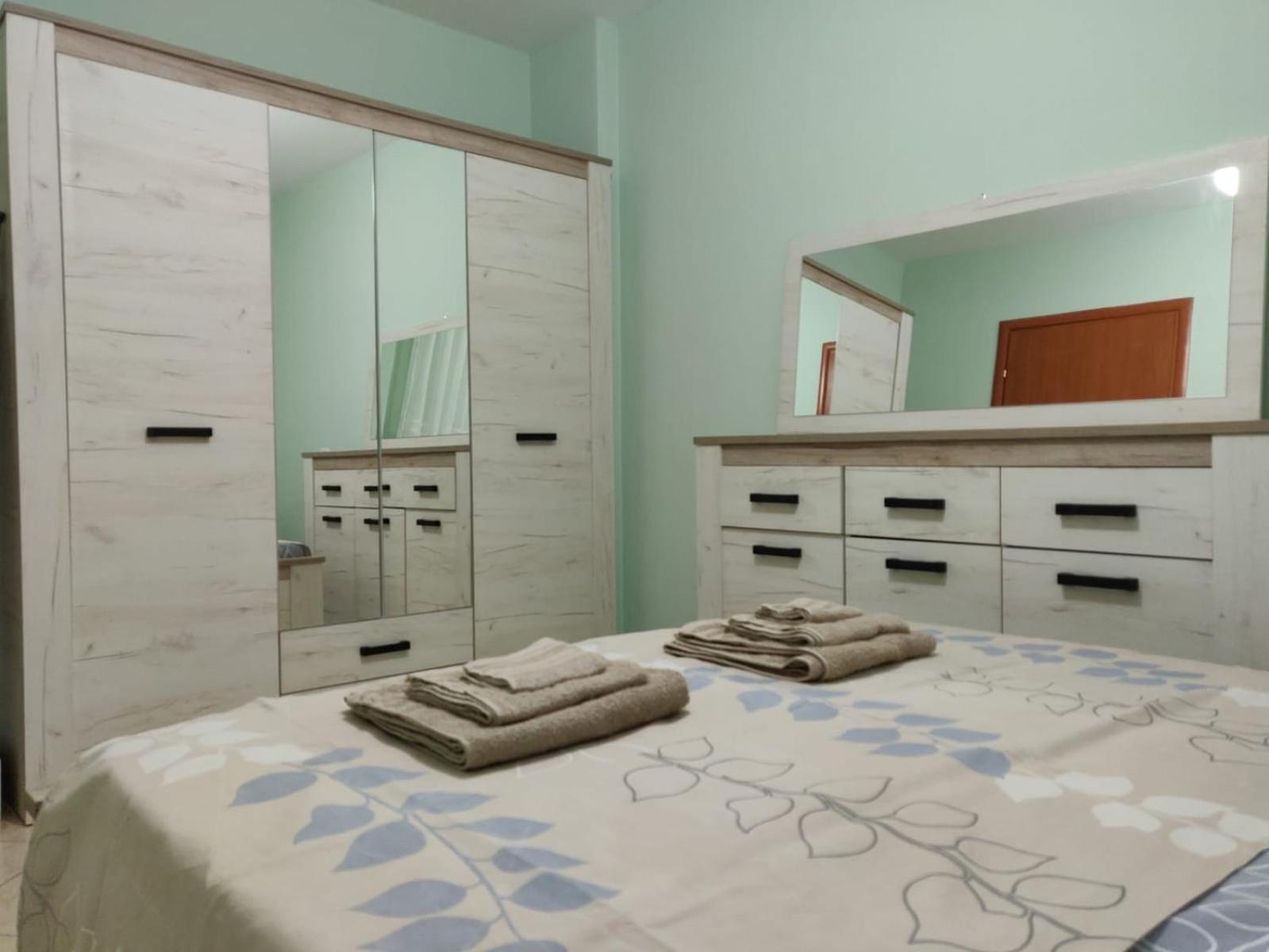 Bevis Apartment Tirana Esterno foto